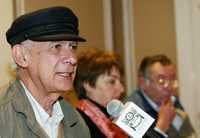 Gilberto López y Rivas fue uno de los participantes en el foro México y el mundo actual, realizado en la Casa Lamm