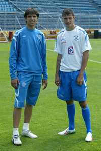 Zeballos (izquierda) y Vigneri, en el estadio Azul