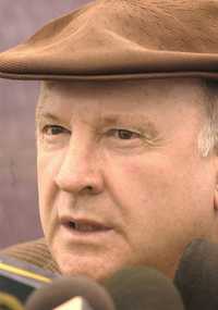 La Volpe, técnico del Monterrey, y Lapuente (abajo), timonel de Tigres, por el orgullo norteño