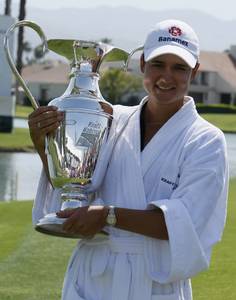 300 mil d&oacute;lares