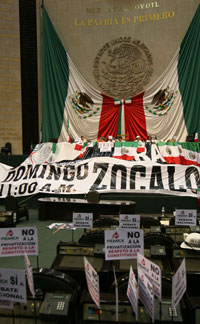 Pemex cedi&oacute; ya contratos para aguas profundas