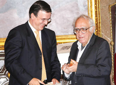 La ciudad de M&eacute;xico rinde homenaje a Monsiv&aacute;is