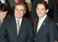 El secretario de Gobernación, Juan Camilo Mouriño, durante la reunión que sostuvo en el Club de Industriales con directivos de la Asociación Nacional de la Publicidad, entre ellos Alfonso Pieza Canela