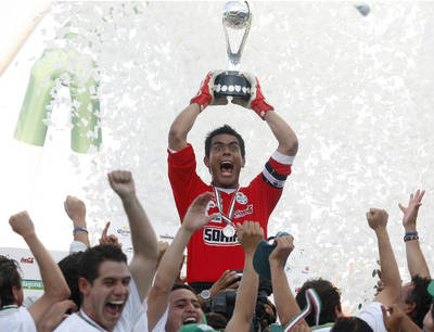 Tercer t&iacute;tulo para Santos