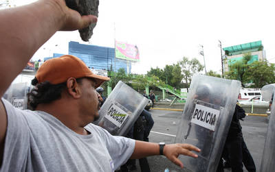 Exigen mineros respeto a su autonom&iacute;a