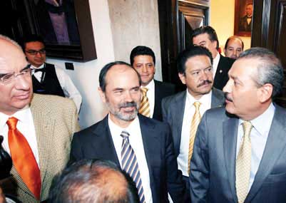 Madero ense&ntilde;a el cobre en su debut ante los medios