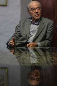 Herman Häring, ayer, durante la entrevista con La Jornada. En el contexto de encuentro que se desarrollará en la Universidad del Claustro de Sor Juana, del lunes 6 al viernes 9, el especialista alemán disertará sobre La relevancia de la imagen de Dios en el mundo contemporáneo