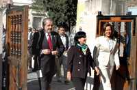 Margarita Zavala (a la derecha), presidenta nacional del DIF, inauguró ayer en Zacatecas la octava Semana Binacional de Salud, mediante la cual se pretende beneficiar a más de 300 mil migrantes. La acompañan Amalia García, gobernadora del estado, y José Ángel Córdova, secretario de Salud