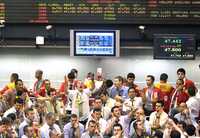 Difícil cierre durante los días recientes en la bolsa de valores de Sao Paulo, Brasil