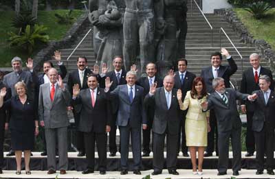 Declaran las &lsquo;&lsquo;exequias&rsquo;&rsquo; del neoliberalismo